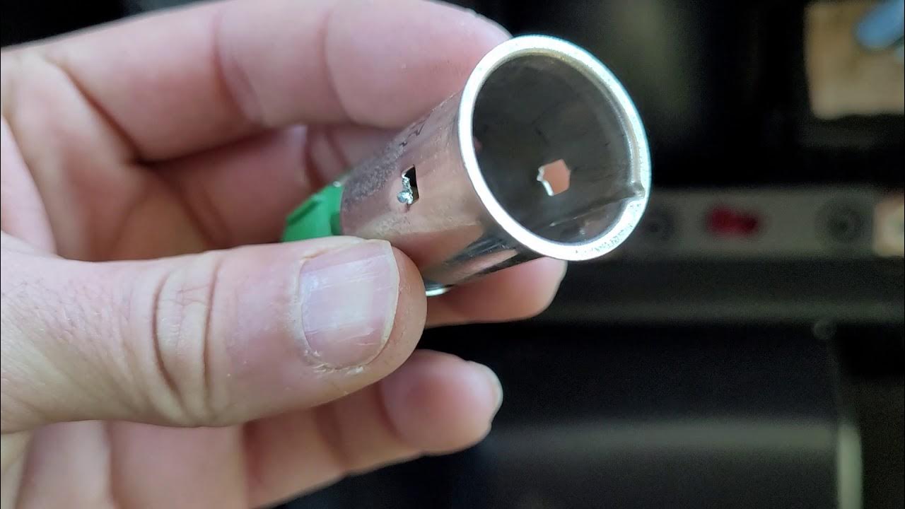 01 Dodge Ram cigarette lighter replacement.... no cutting YouTube