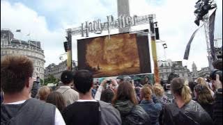 Harry Potter and the Deathly Hallows part 2 trailer at Trafalgar Square
