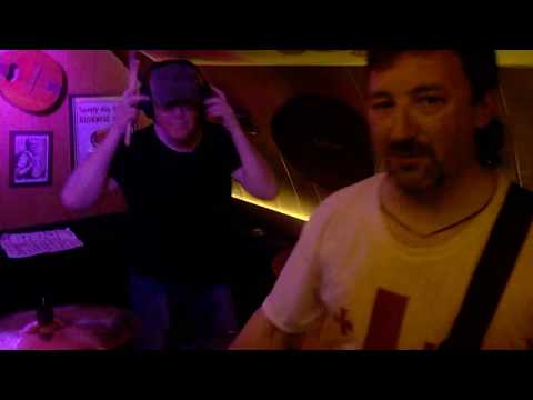 Смотреть клип Ник Рок-Н-Ролл в Симферополе. Бочка Патрика. 21.04.18 онлайн бесплатно в качестве Смотреть клип Ник Рок-Н-Ролл в Симферополе. Бочка Патрика. 21.04.18 онлайн бесплатно в качестве