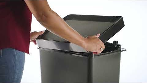 Rubbermaid® Premier™ Series Step-On Lid Installation