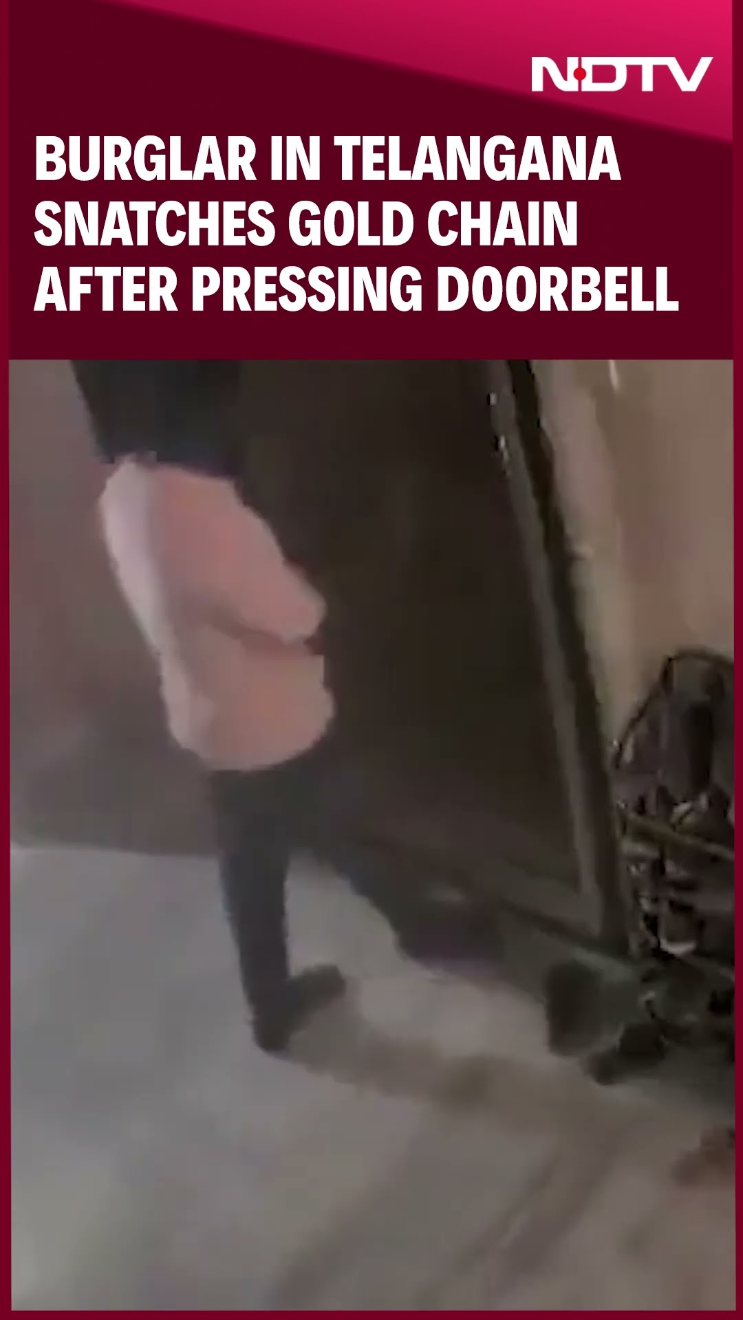 Burglar In Telangana Snatches Gold Chain After Pressing Doorbell