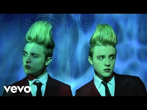 (+) Lipstick-Jedward