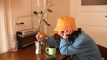 Amor Blitz - Sur Quel Pied Danser (Official Video)