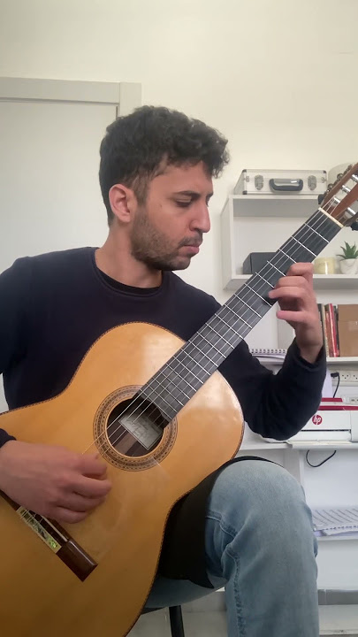 Paganini classical guitar? 🤔🔥😲#shorts #classicalguitar #guitar #violin #music