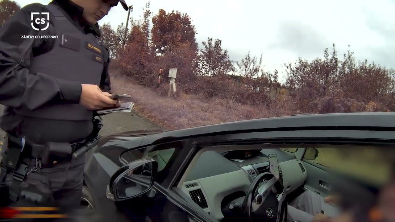 CELNÍCI NA LIBERECKU ZAJISTILI TÉMĚŘ KILOGRAM LÁTKY POUŽÍVANÉ K VÝROBĚ PERVITINU