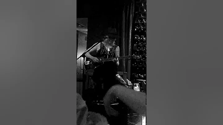 Val Halla live@The Capital
