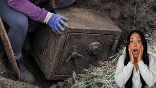 Woman Found Old Safe — Cops Turn Pale When They See Inside