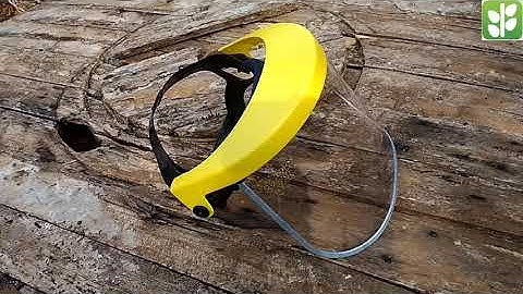 Tấm kính che mặt bảo hộ dùng để phát cỏ, xịt thuốc