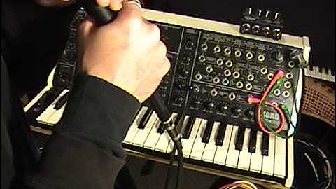 The Korg MS-20:  Patch Panel Part 3  (HQ)