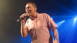 UB40 - Kingston Town (LIVE Paris) chords