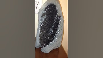 Black amethyst cavern of dreams