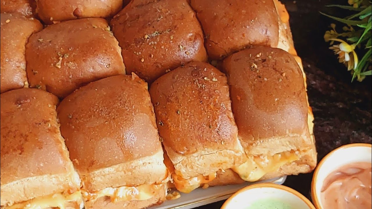 Easy and Yummy Cheesy Paneer Sliders l Delicious Veg Sliders l Indian