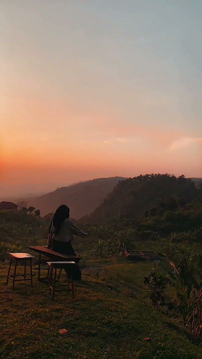 Suasana pagi di puncak 😌 #music #suasanayangenakdirasakan #travel #rain #fyp