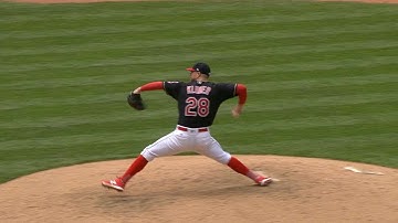 TOR@CLE: Kluber fans 14 over 7 2/3 brilliant innings