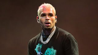 Chris Brown performs Kiss Kiss acapella infront of fans