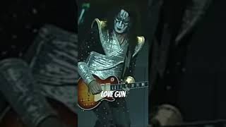 Kiss|Love Gun| Tiger Stadium|Solo