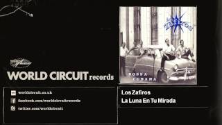 Video thumbnail of "Los Zafiros - La Luna En Tu Mirada"