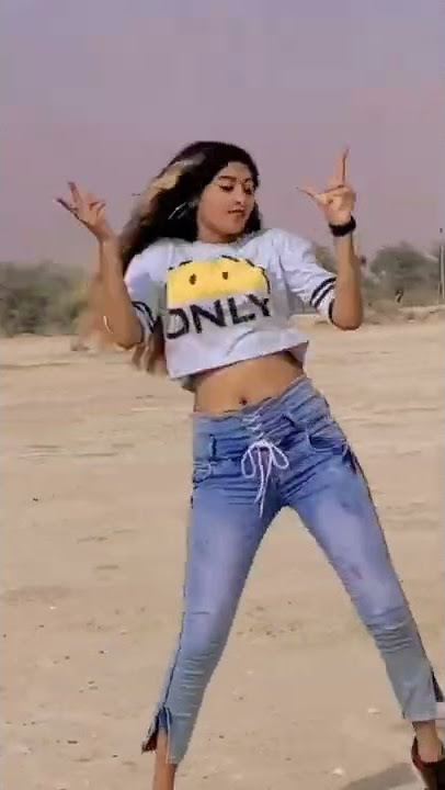 Toohh tooh #dance #saniyaofficial01 #shorts #tooh #trend #choreography #youtube #saniya #viral