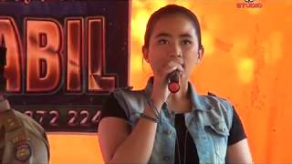 Penyanyi Cantik Nyanyi Lagu Kla