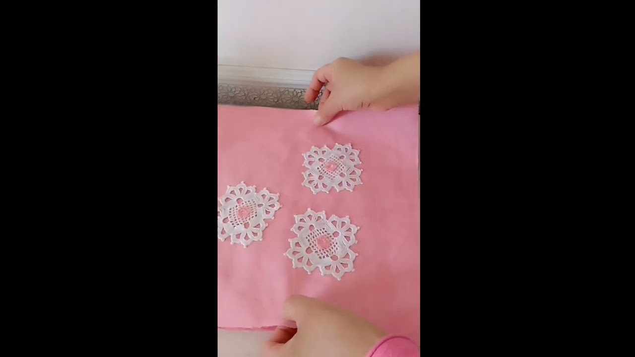 طريقة تثبيت بياسات كروشي على القماش بدون دبابيس مع مقاسات الدرا 🌺❤️