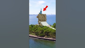 Big Domino effect in the Statue of Liberty  #dominoeffect #domino