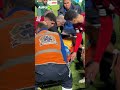 نقل خطاري لاعب الاسماعيلي للمستشفي بعد فقدانه للوعي بشكل كامل عقب خسارة الفريق من مودرن
