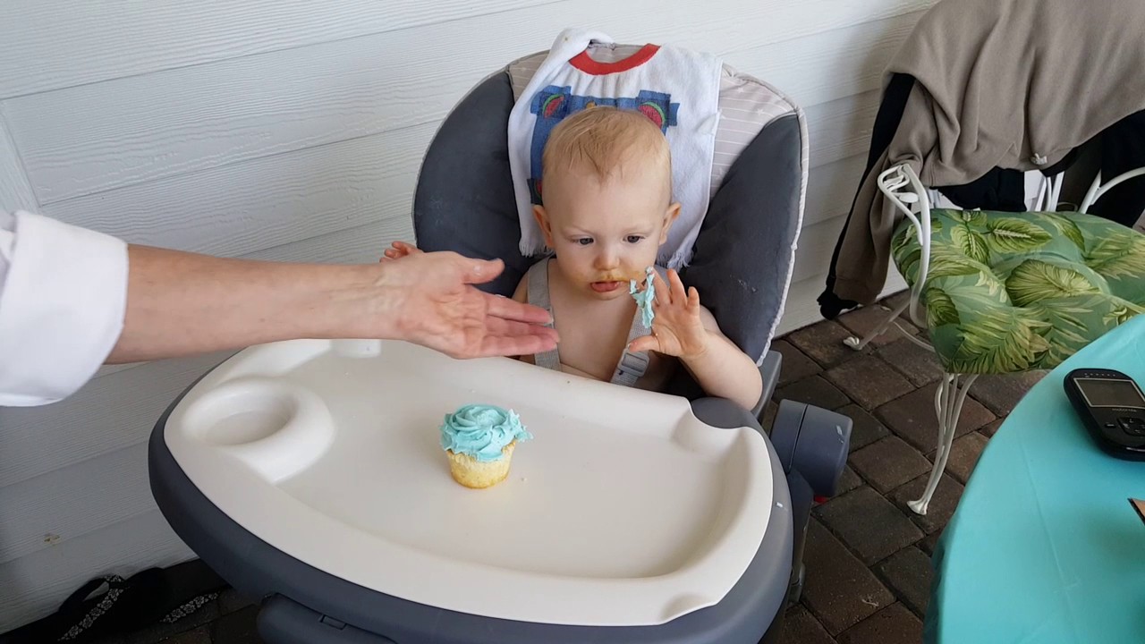 video phone beyonce mp3 Drew's Baptism Cupcake