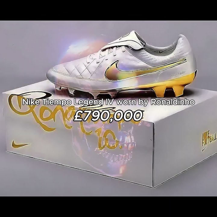 ¿¿ MOST EXPENSIVE FOOT BALL BOOTS ?? ~ 4k ~ Melodia da Horizon (Super Slowed)