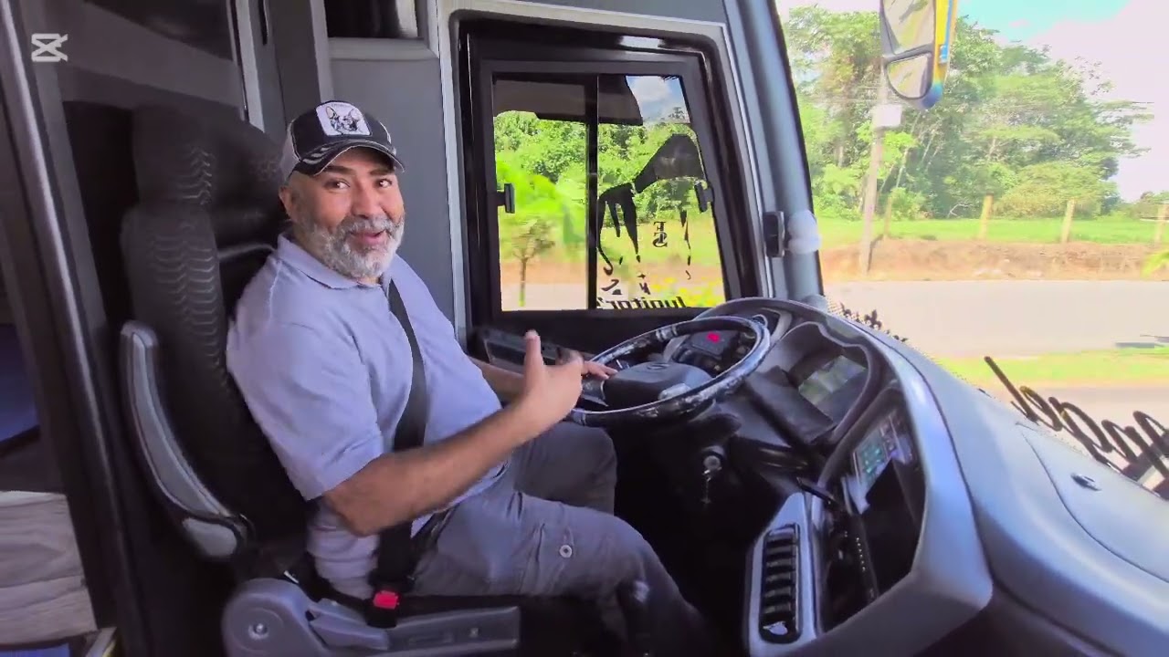 Nos llego nuestro Bus Nuevo Hino RM IMCE