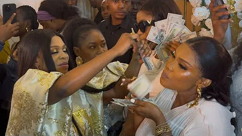 JUMA JUX SISTER RAINED $100 BUNDLE ON IYABO OJO & PRISCILLA AT IYABO OJO’S MOTHER’S NIGHT