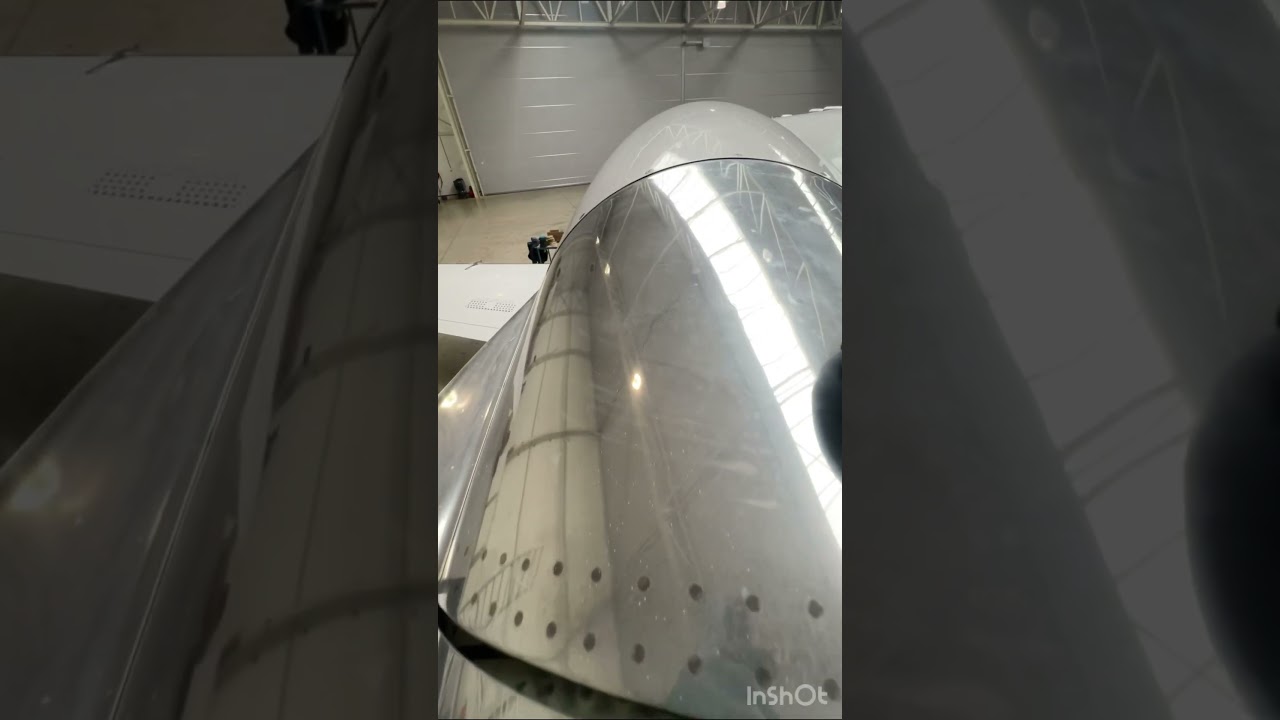 Airplane engine polishing 