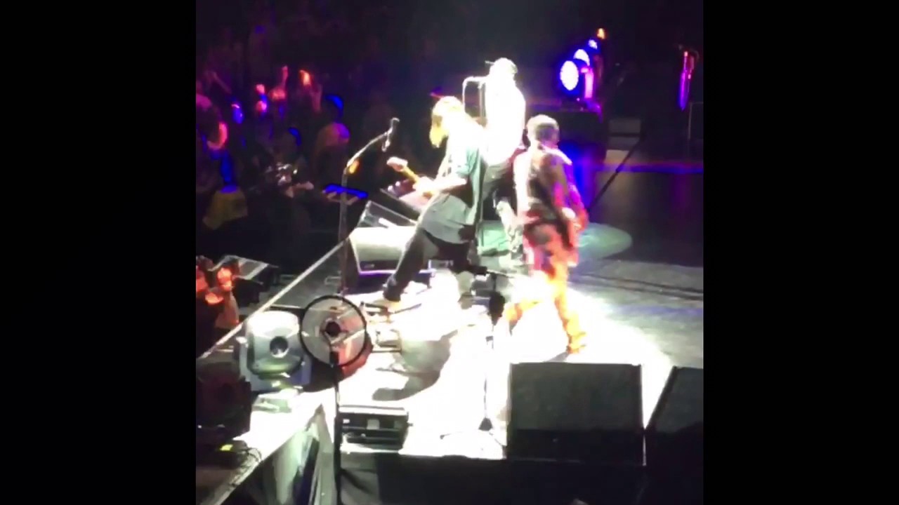 Red Hot Chili Peppers Feb 4th 2017 Toronto (Part 1 of 2) YouTube