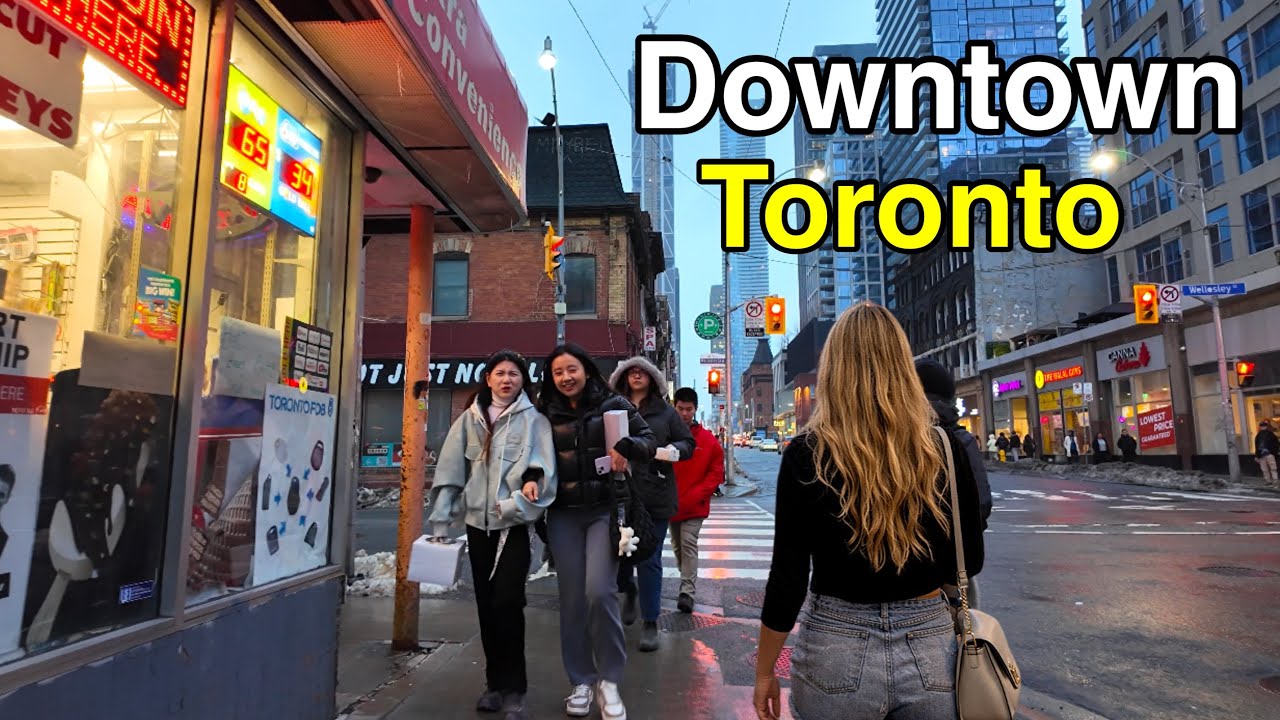 🇨🇦TORONTO DOWNTOWN 4K 2025 TOUR | YONGE-DUNDAS SQUARE WALK