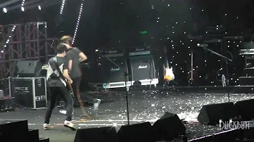 [Fancam] CNBLUE - I'M SORRY, pay attention to Yonghwa's forehead XDD 씨엔블루 용화