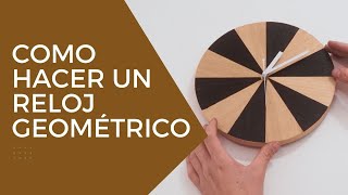 Reloj decorativo en madera y marquetería