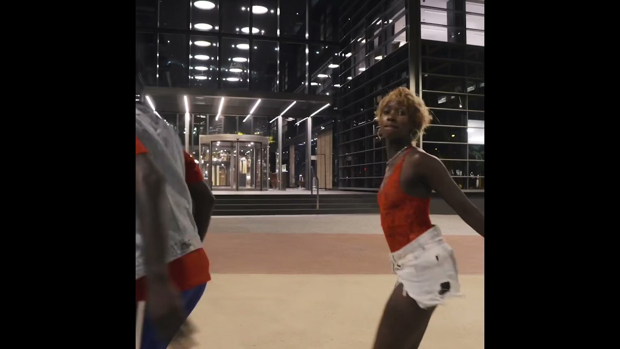 Afrohouse 🥶🥶👏🏿👏🏿 Em Barcelona Naide buscape ✨✨✨✨🇬🇼🇬🇼🇬🇼🇬🇼🇬🇼 nos fuimos mi hermana