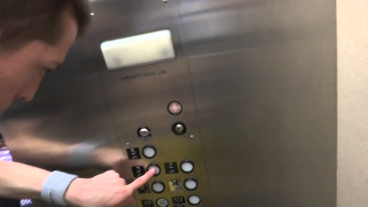 State Elevator At The Comfort Inn In Essington Pa Youtube