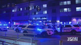 5 in custody after attempted robbery on CTA train in Loop