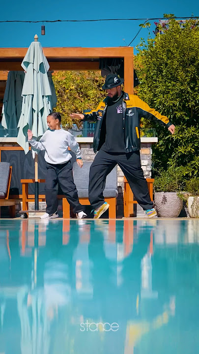 Download lagu Miyu & Rampage making it look like they are gliding on water to MJ! 😮💨