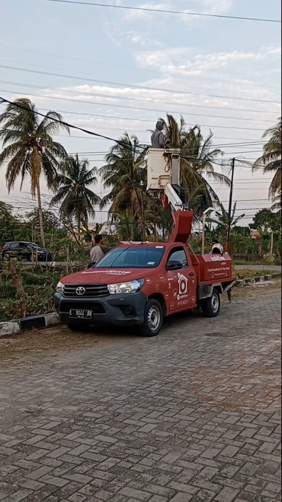 Mobil tangga hidrolik