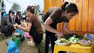 Huong silently prepared delicious food for Quy's return  Lý Thị Hương )