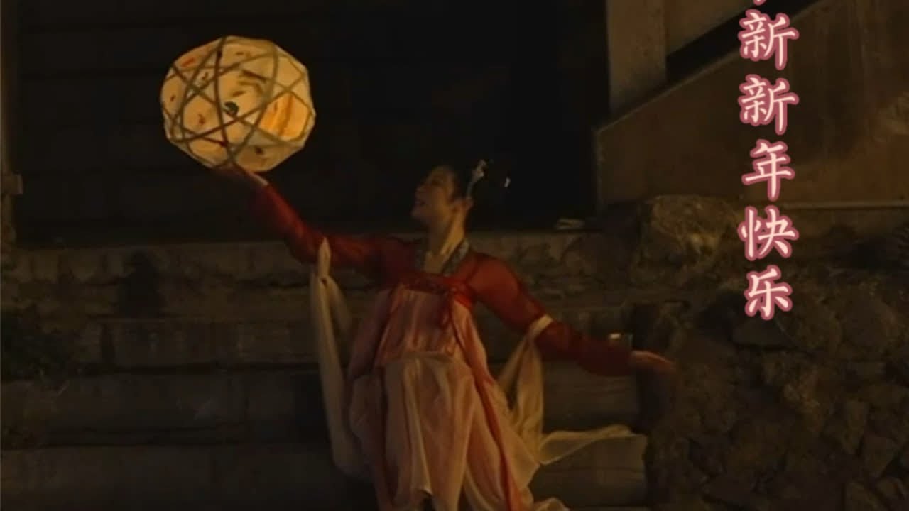 任意翻滚而烛火不灭?古代的玩具滚灯也太高级了! - YouTube