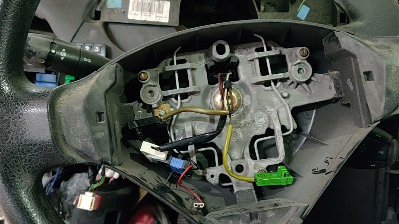 Peugeot 207 steering wheel airbag light & wipers switches quick guide