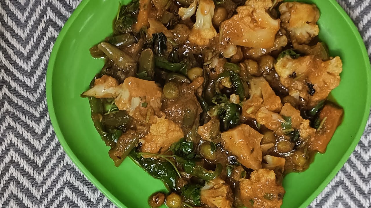 mix vegetable sabji recipe 🍲🍽️ - YouTube