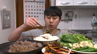 소불고기 쌈싸먹고 파김치랑도 같이 꿀떡! 꿀떡! 쌈이 너무 커서 숨이찹니다 먹방MUKBANG