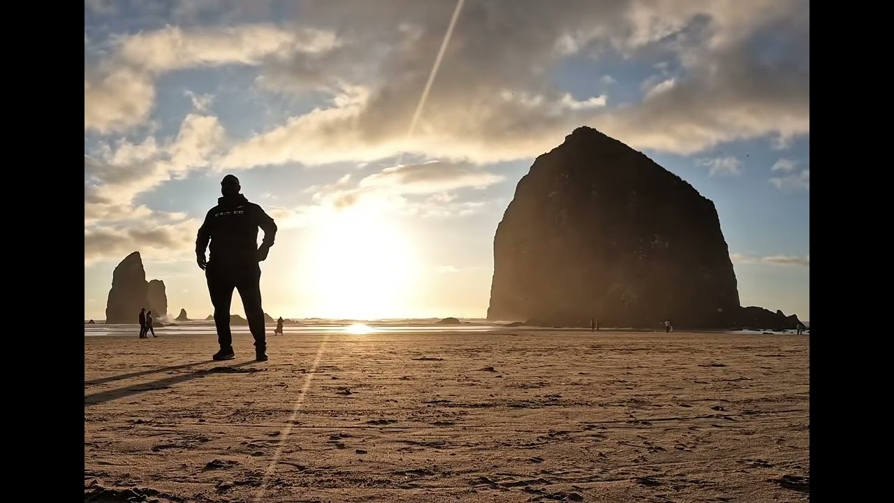 TIME LAPSE VIDEO FROM CANNON BEACH OREGON 