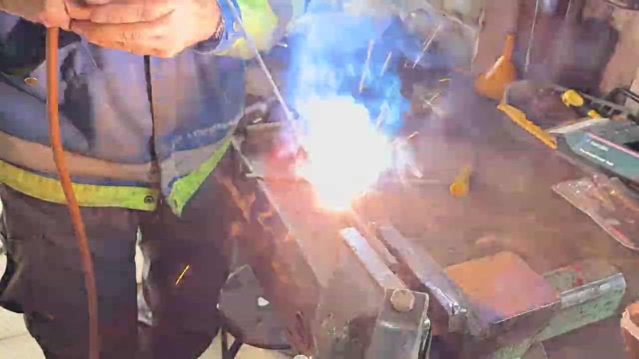 Pinnsvets Kemppi EKA 200