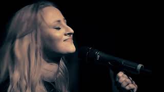 The Ears - Zrównoważony rozbój (live)