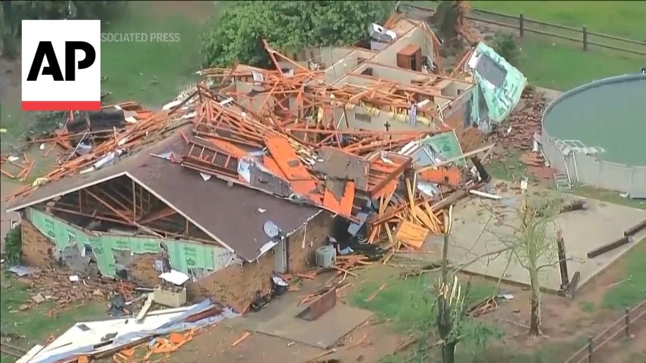Tornadoes kill 4 in Oklahoma, leaving trail of destruction - YouTube