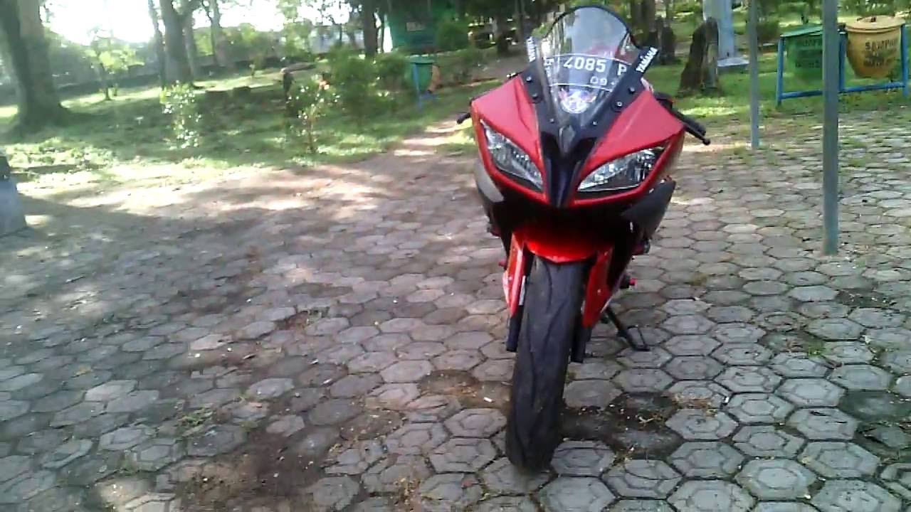 YAMAHA R15 RED YouTube